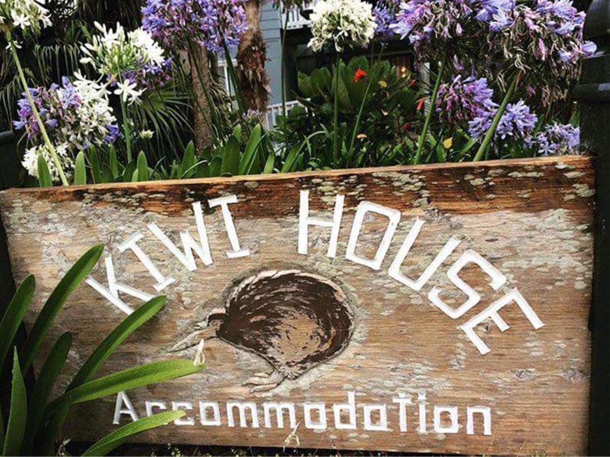 Hotel Kiwi House Waiheke à Oneroa Extérieur photo